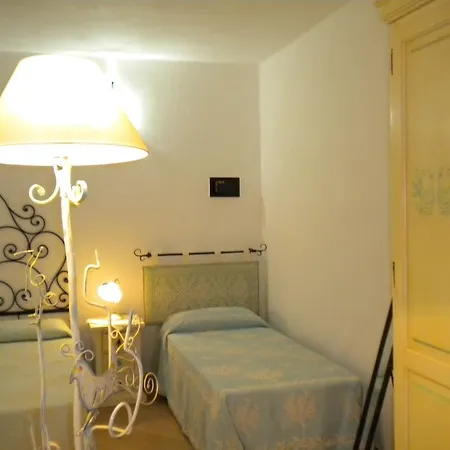 Mare Isole B&B 라마달레나