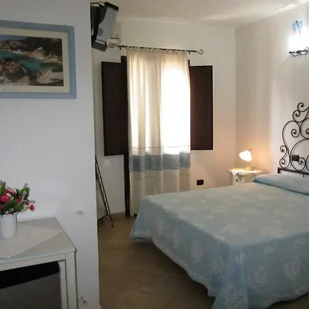 Mare Isole 3* La Maddalena (Sassari)